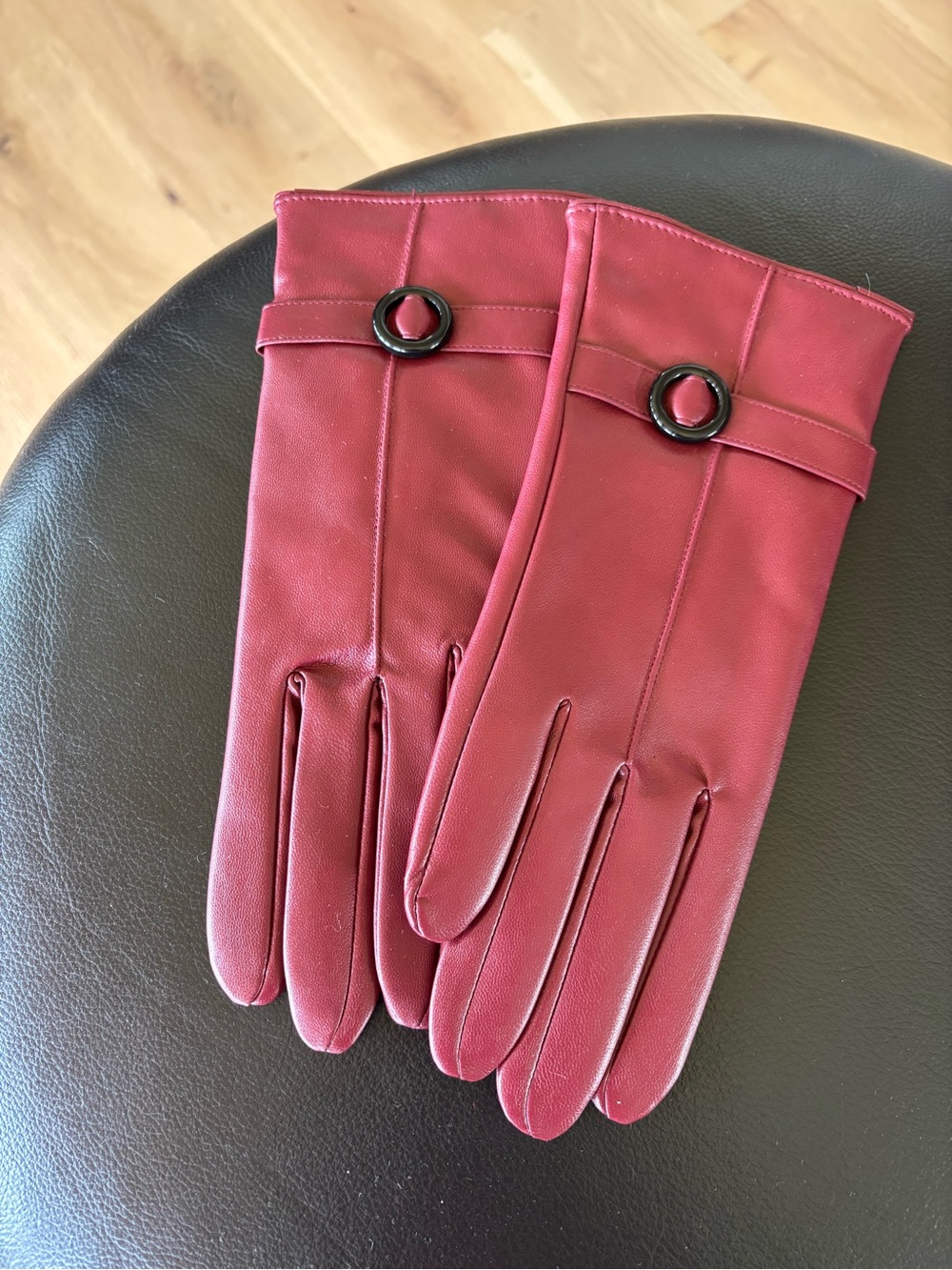New Driving Gloves, Soft DSane Women’s Winter PU Leather, Fashionable, Red, M